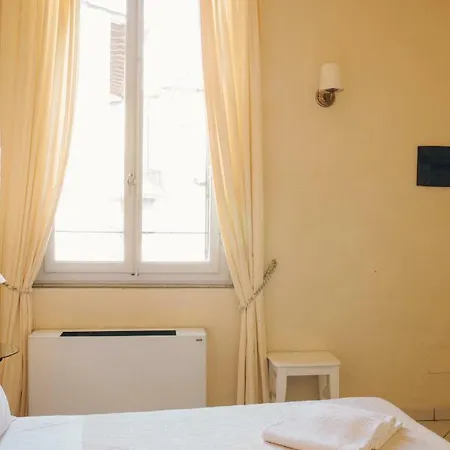 Life Style Novecento Florence