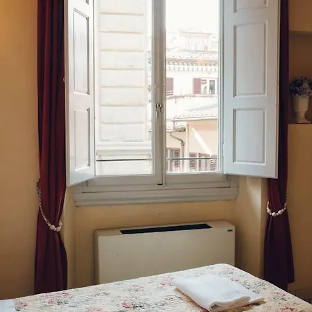 Life Style Novecento Oda ve Kahvaltı Floransa